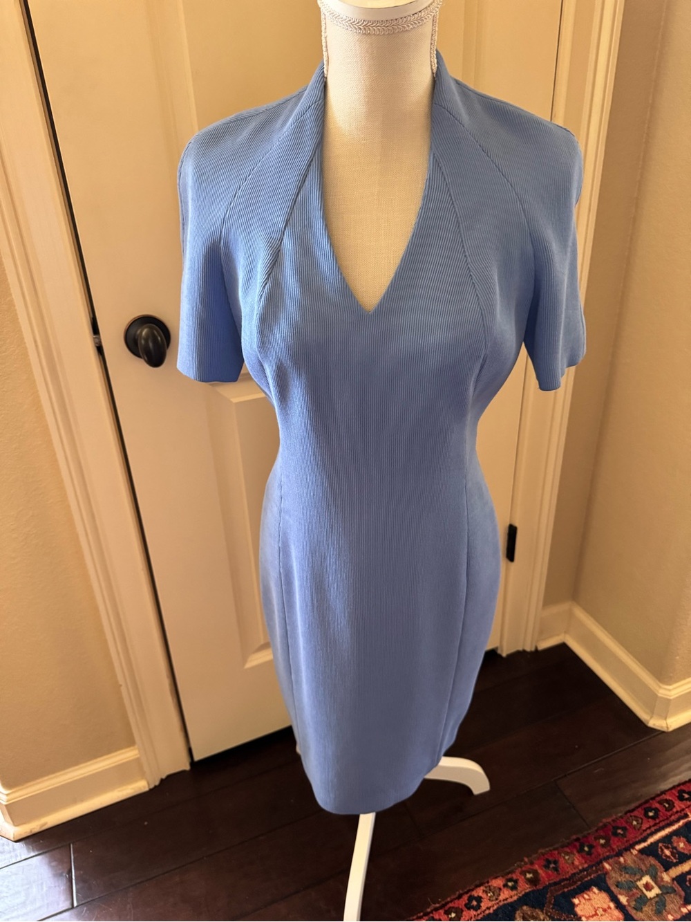 NWT Elegant Light Blue V-Neck Sheath Dress